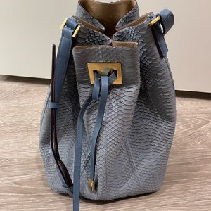 Michael Kors Bucket Bag